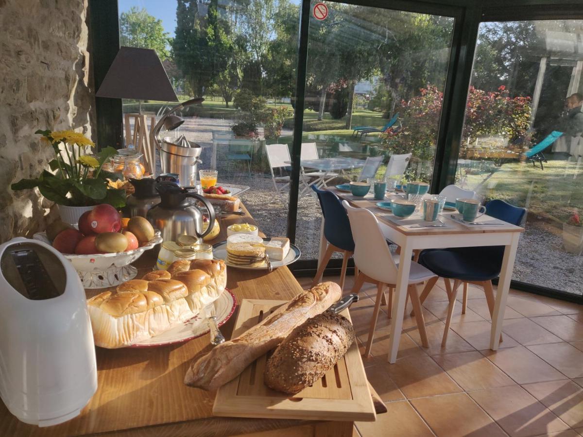 Les Fleurs Du Mont Bed and Breakfast Caux Εξωτερικό φωτογραφία