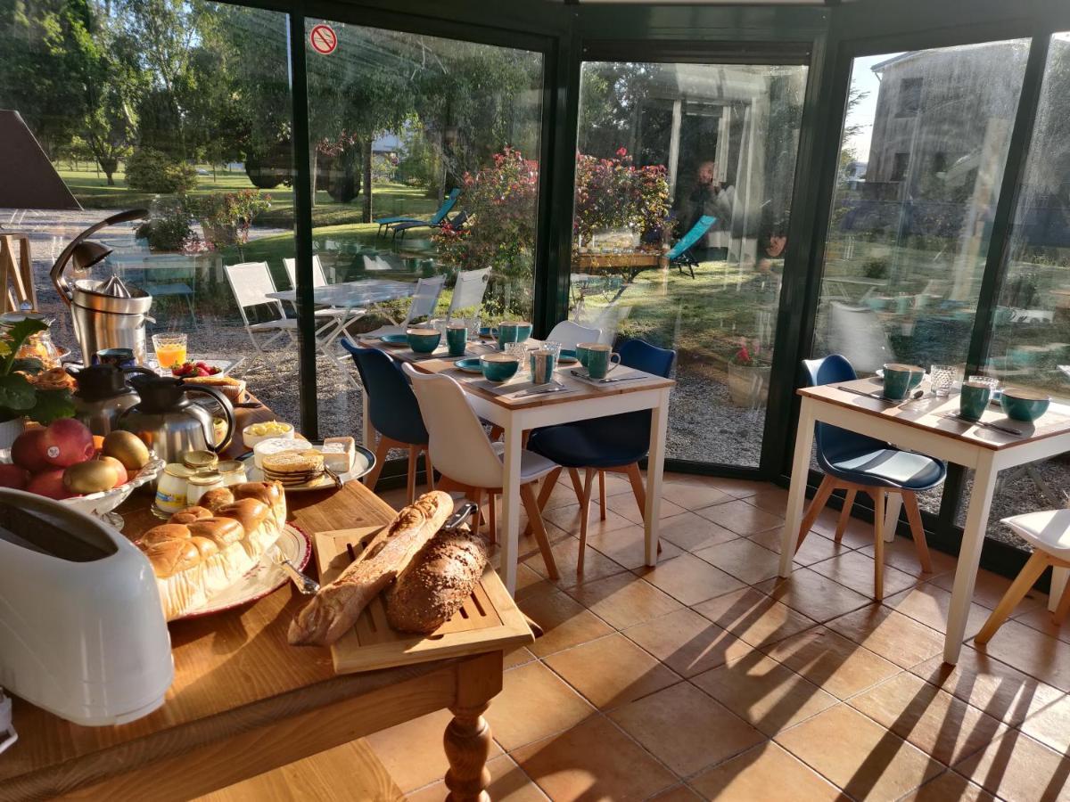 Les Fleurs Du Mont Bed and Breakfast Caux Εξωτερικό φωτογραφία